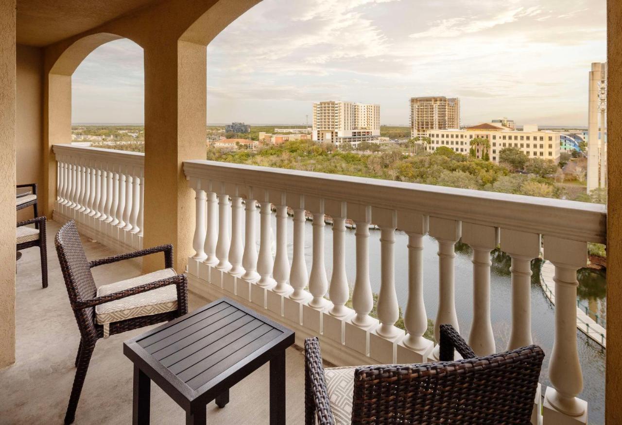 Hotel Hilton St. Petersburg Carillon Park Extérieur photo